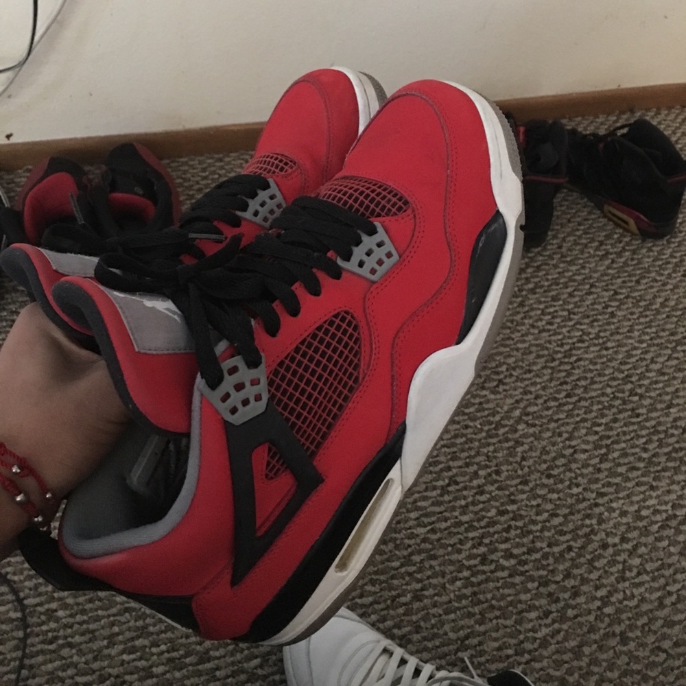 Jordan 4’s “Toro”